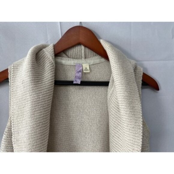 Alya Cream Knit Hooded Open vest/cardigan Sleeveless Size M - Picture 1 of 5